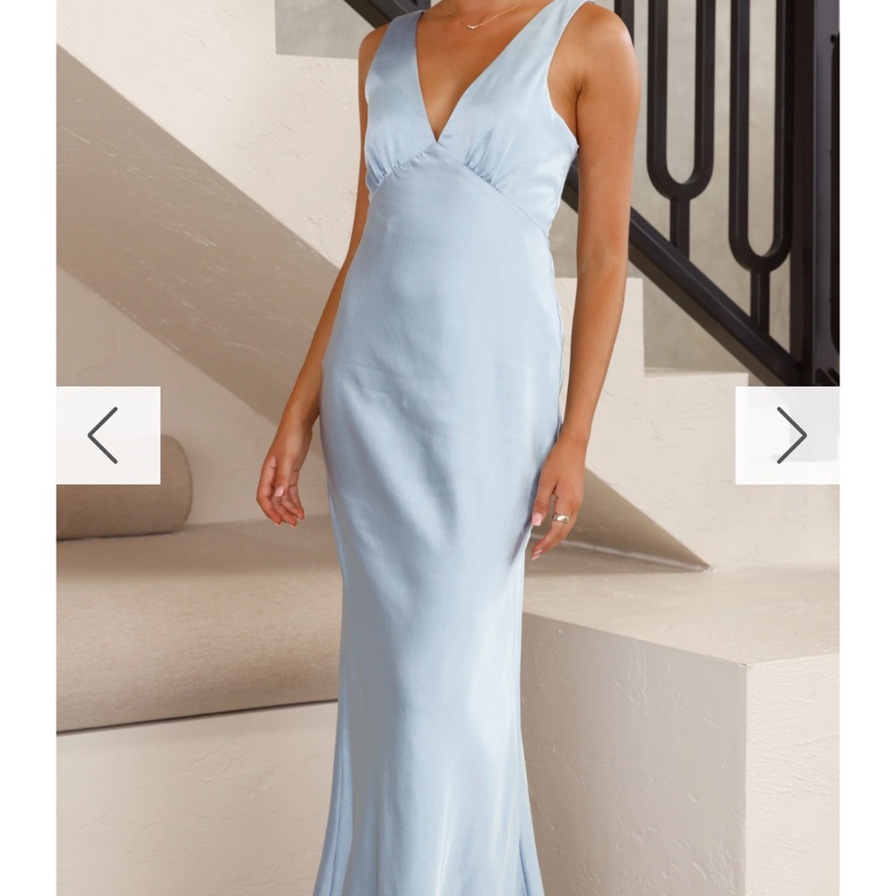 Elegant Light Blue Maxi Dress